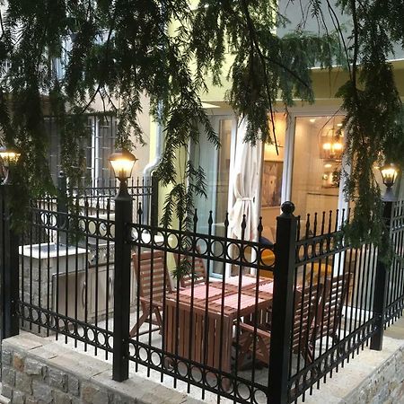 A Luxury Apartment With Patio And Bbq Sofya Dış mekan fotoğraf